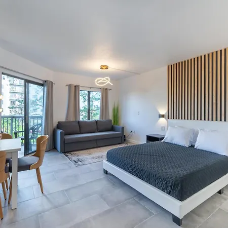 Spacious Studio Close To Theme Parks